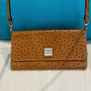 Dooney & Bourke ostrich crossbody clutch purse